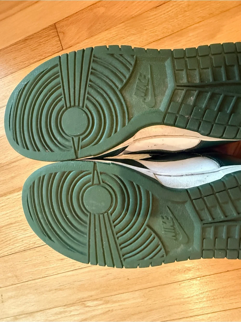 Nike Low-Top Sneakers in White and Dark Green